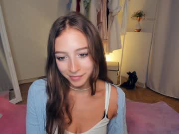 girl wave_of_happy_ capture image #6323336