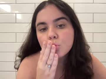 girl gia_is_horny capture image #4221999