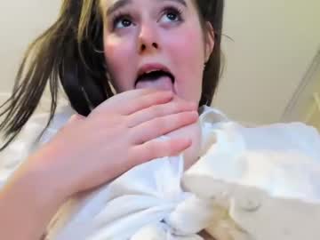 girl emilia_bailey capture image #253960