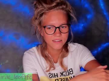 girl carolayers capture image #2425873