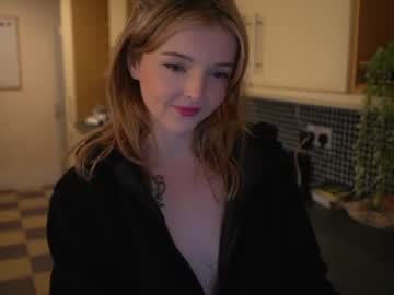 girl lucydelovely capture image #3418996