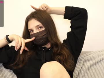 girl evalung capture image #1690537