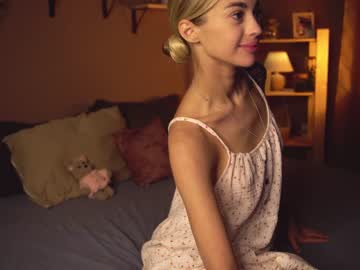 girl cuteelsa_ capture image #5655318