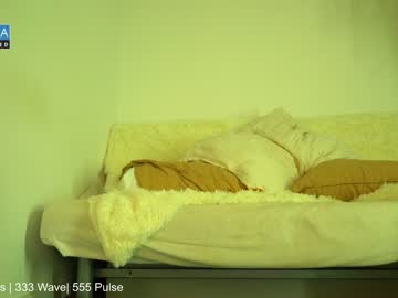 girl emanterces capture image #5624482