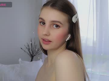 girl fluffy_angel capture image #6909242