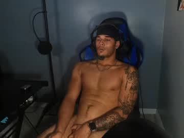 man kylewhitedgs capture image #5098375