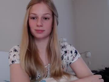 girl magic_couple13 capture image #3107146