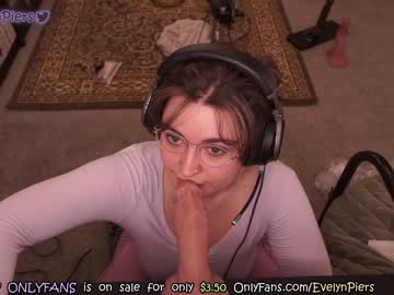 girl evelynpiers capture image #4804727