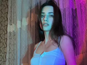 girl _emmy_gold capture image #2144430