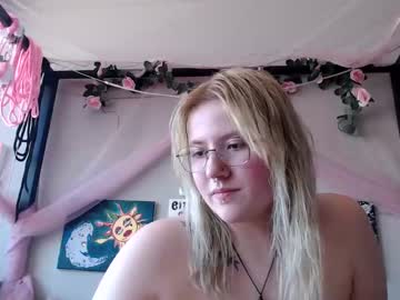 girl myymelodyy666 capture image #3732661