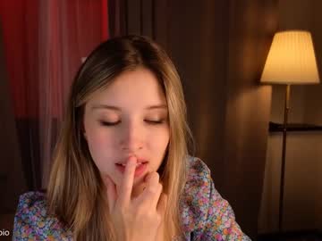 girl milablush capture image #3975801