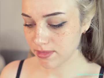 girl mia_milagros capture image #1785280