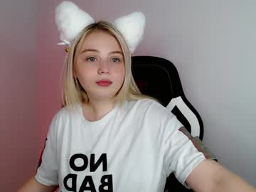 girl shy_blondiee capture image #3675024
