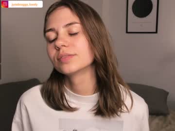 girl junebragga capture image #2146731